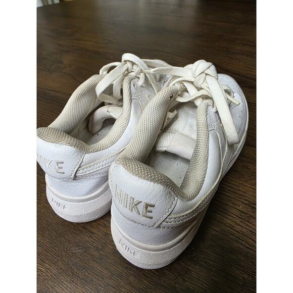 Nike Air Force One AF1 Low Triple White Sneaker Women’s 314192-117 Size 8 - Picture 9 of 16